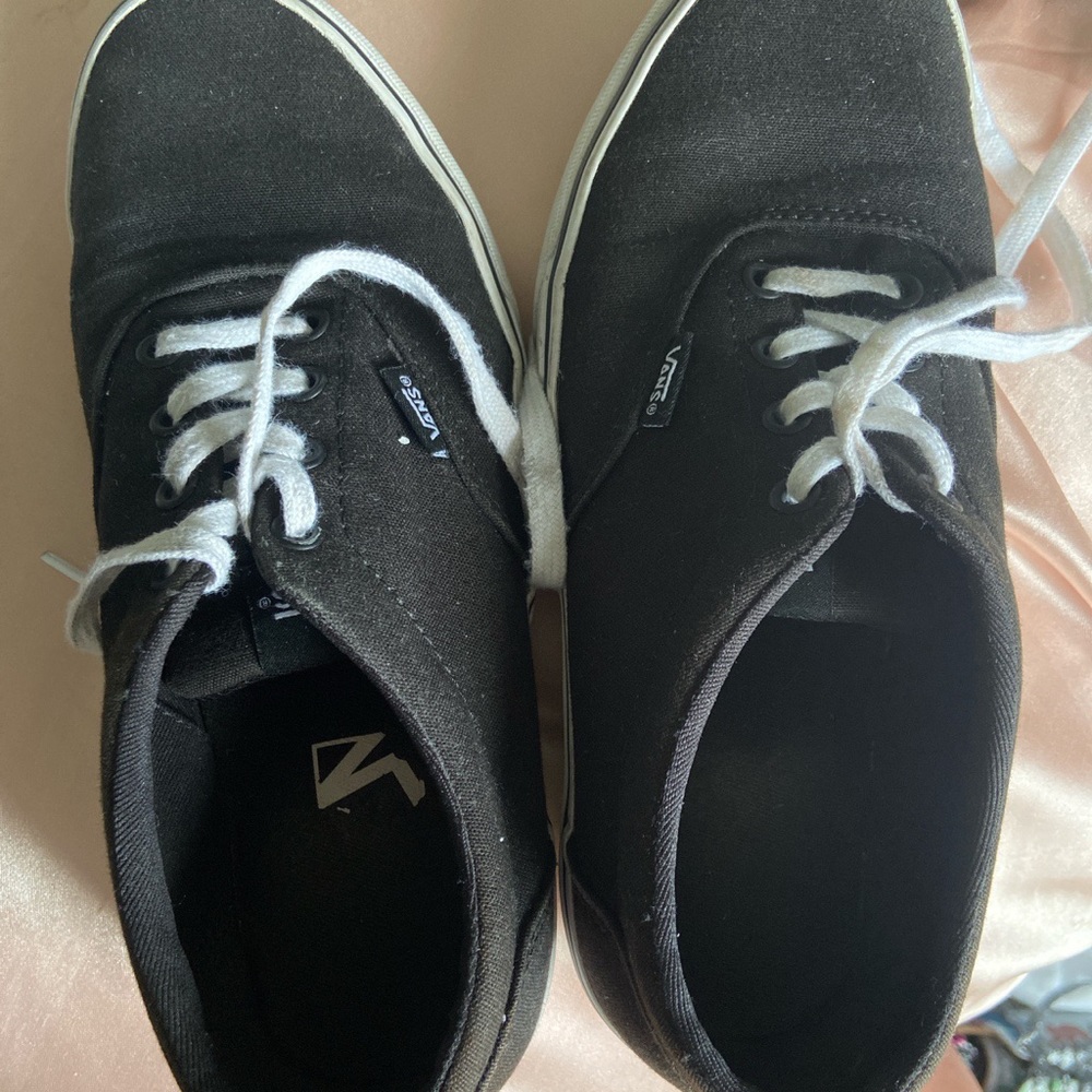 Black vans can fit 8/8.5